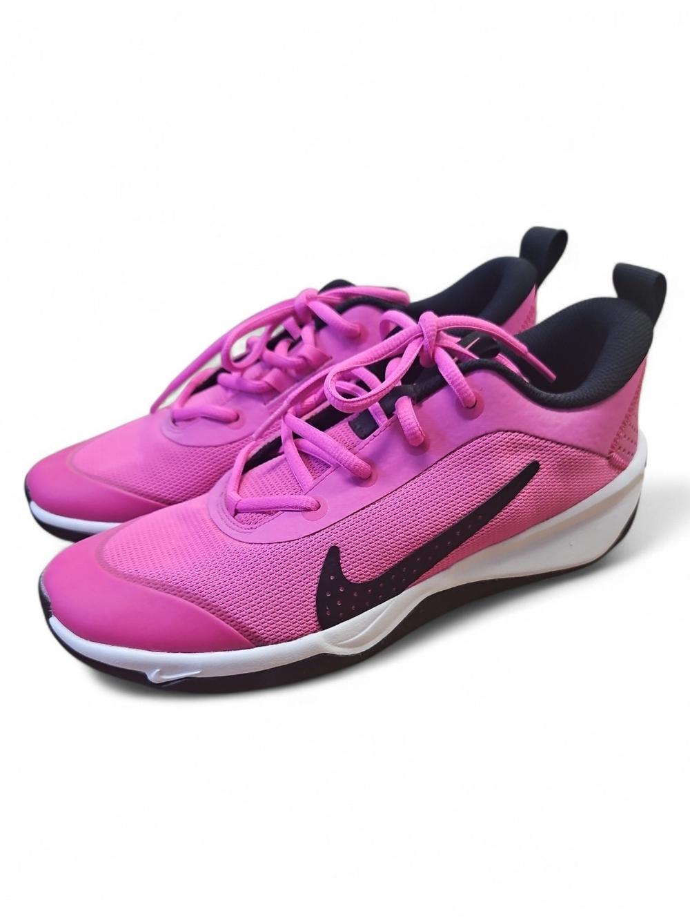 Nike Omni Multi-Court Girl Pink Foam Size 6.5Y Big Kids Indoor Court Shoes